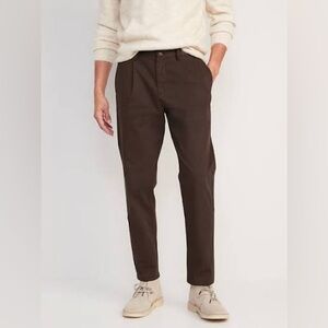 Old Navy Loose Taper Built-In Flex Rotation Pleated Ankle-Length Chino Pants